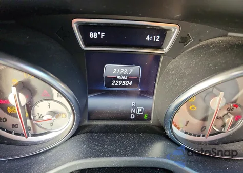 2015 Mercedes-Benz Cla 250 z USA, uszkodzony, nr VIN WDDSJ4EB1FN167377